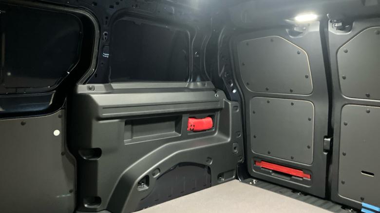 Volkswagen Id.Buzz Cargo 250kW Commerce 79kWh Auto 4Motion